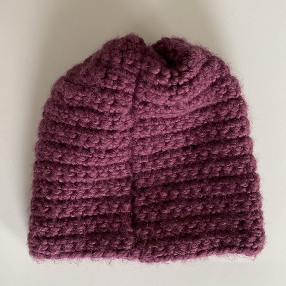 Beanie Chunky Hand Knit Hand Made Hat Purple OS - Picture 2 of 6